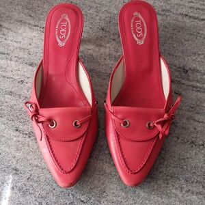 Tod's Red Leather Mules with Bow Detail